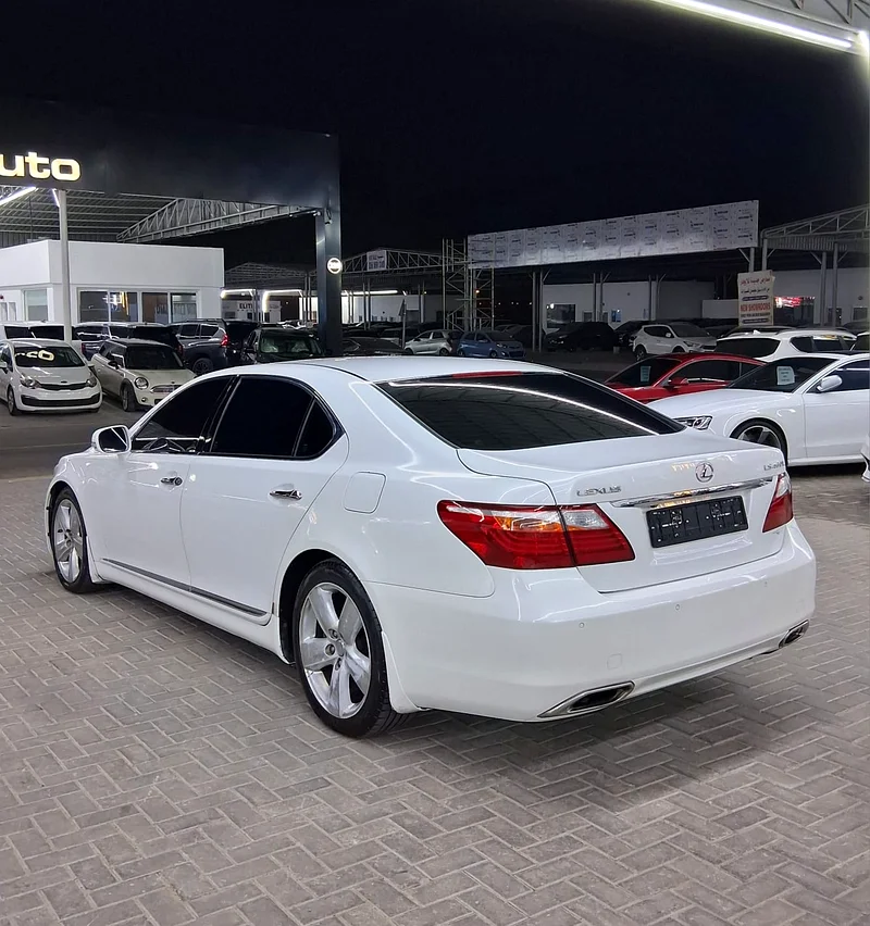Lexus LS 460 L 2011 Gulf VIP, excellent condition, extremely clean, full option, top specifications (1/1), interior leather63406918352769113