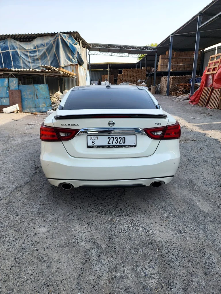 NISSAN MAXIMA 2018 | GCC | FULL OPTION | LOW MILEAGE | SR VERSION | FULL SERVICE AT AGENCY63399963373185112