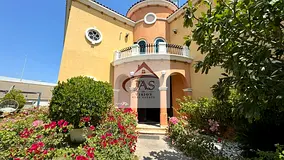 5 BEDROOM VILLA BACK TO BACK READY TO MOVE IN