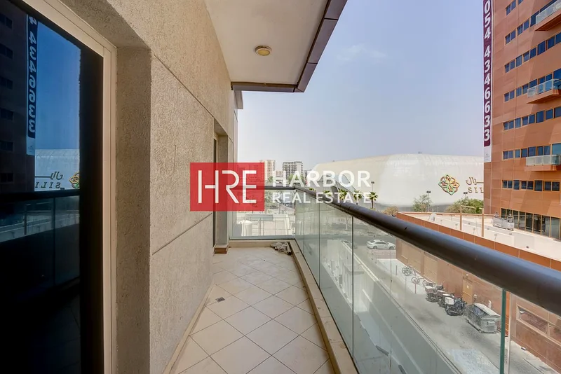 Modern Living | Prime Location | Spacious Unit63978364605697110