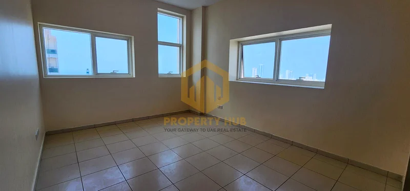 شقة حديثة بثلاث غرف نوم في أبراج عجمان63890250655107113