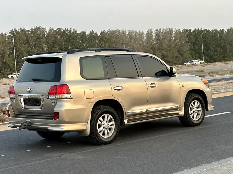 Toyota land cruiser v6 2010 face left 2015 تويوتا لاندكروزر خليجي ٦ سلندر63399947785347113