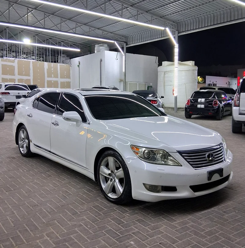 Lexus LS 460 L 2011 Gulf VIP, excellent condition, extremely clean, full option, top specifications (1/1), interior leather63406918352769112
