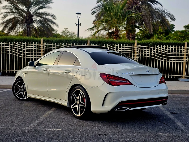 Mercedes CLA250 GCC 2017 2 keys Service history available low mileage63402416960771113