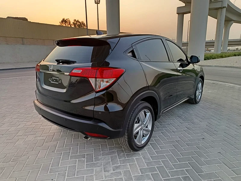 HONDA HR.V DX 1.8L GCC CAR MID OPTION CAR FIRST OWNER CAR GOOD CONDITION63398539533442114