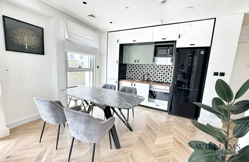 Burj Views | Corner Unit | Semi Upgraded64043460046339113