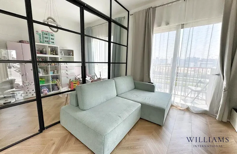 Burj Views | Corner Unit | Semi Upgraded64043460046339111