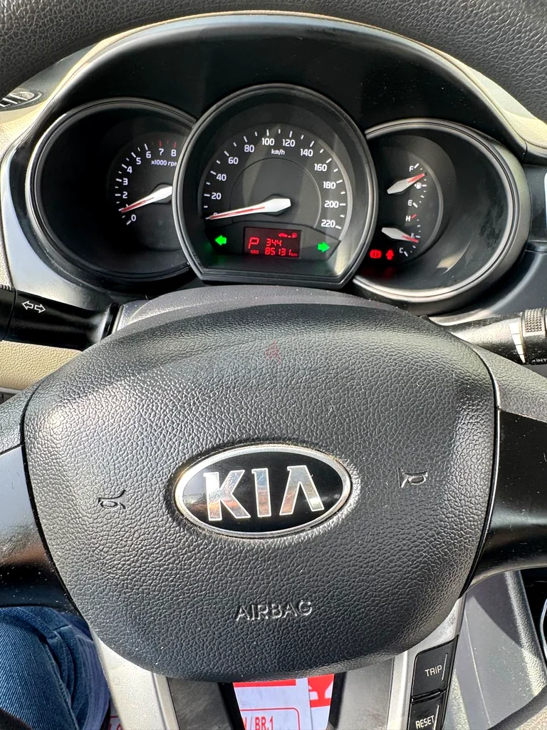 Kia Rio EX 201663398627638273111
