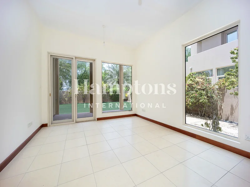 Single Row | Big Plot | Investor Deal | Type 863919687146113113