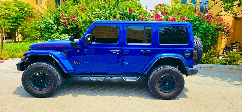 GCC - Lady Driven - No Desert - Clean Car63398597307266111
