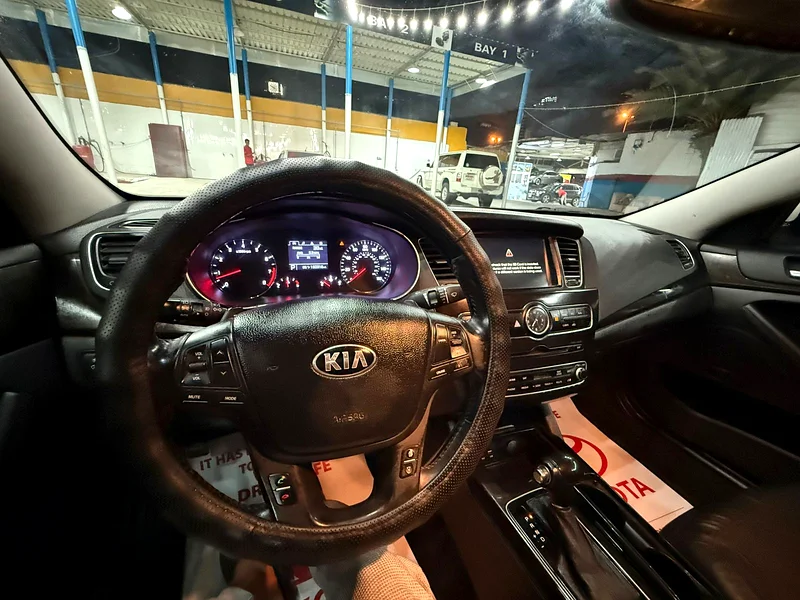 Kia Cadenza 2015*63398619451777113