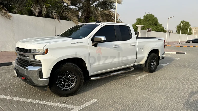 Clean title Chevrolet Silverado63398563419906111