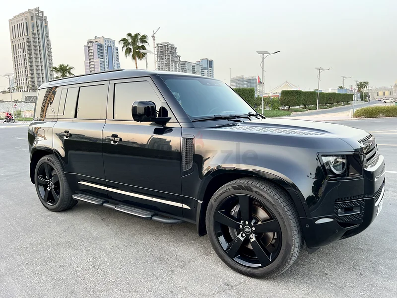 لاند روفر ديفندر HSE 110 P400 GCC للبيع بحالة ممتازة63399895564802111