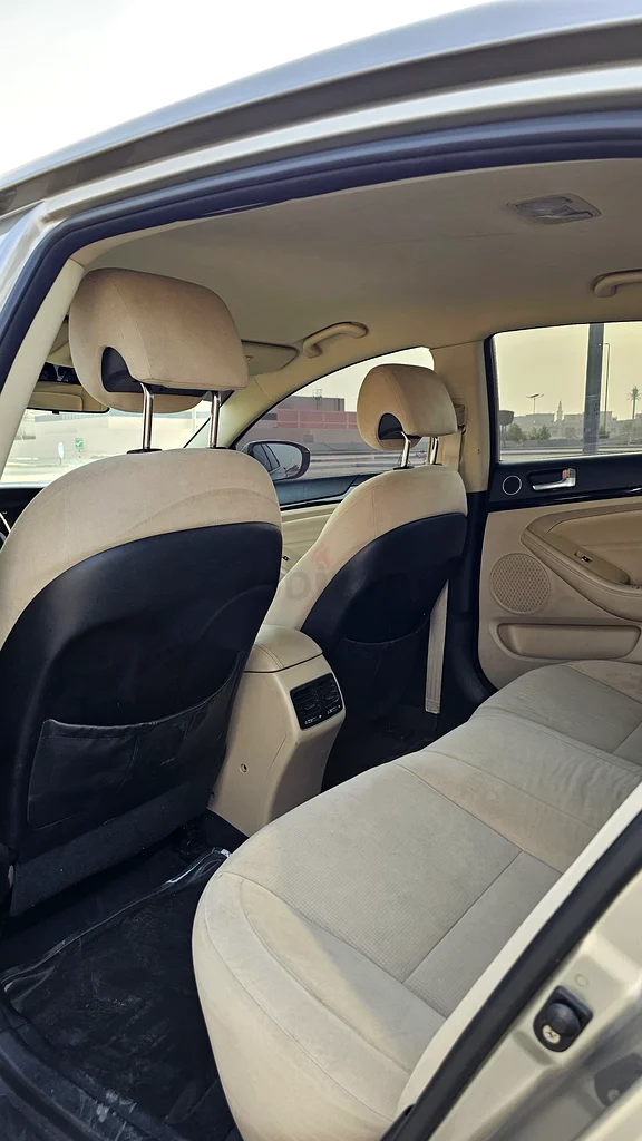 Kia cadenza63398619458563113