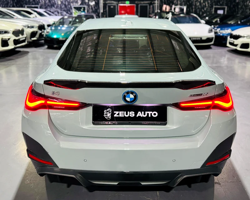 BMW i4 eDrive35 – 2024 | GCC Specs | Full AGMC Warranty, Battery and Service63406535042818113