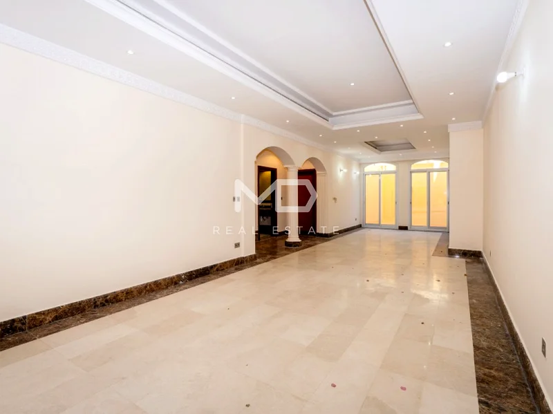 Vacant | Stunning Villa | Great Community63625224512513114