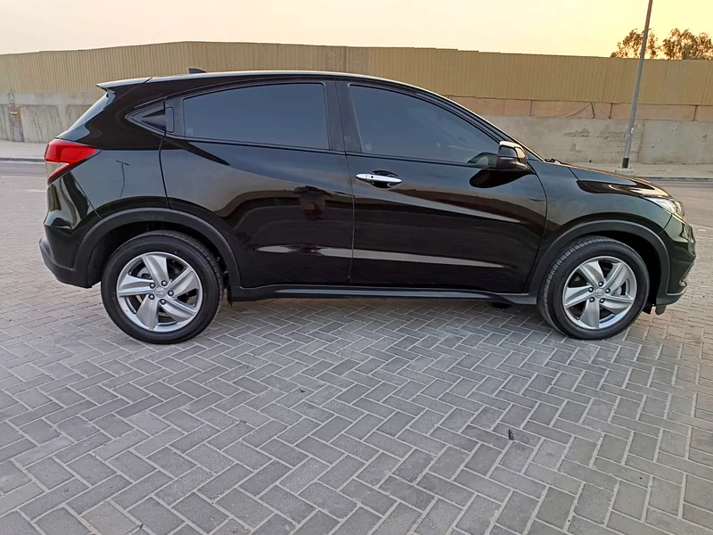 HONDA HR.V DX 1.8L GCC CAR MID OPTION CAR FIRST OWNER CAR GOOD CONDITION63398539533442113