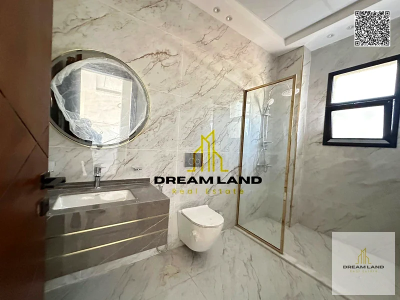 A villa directly from the owner, with personal finishing, on a main street, close to all services, freehold for all nationalities63910312794241114