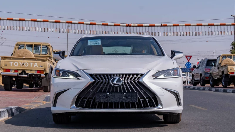 2025 Lexus ES300h 2.5L AT Hybrid63227250857089111