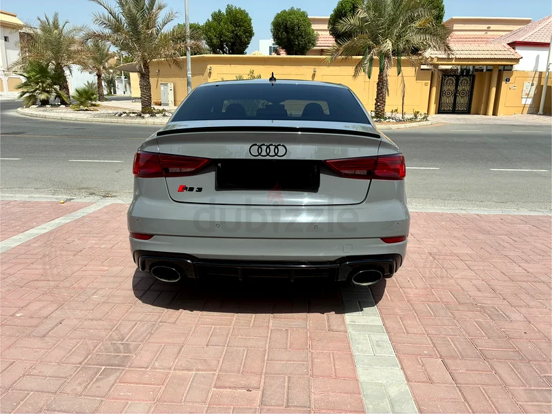 Audi Rs3, No accident , Original paint , low mileage63398610934785114
