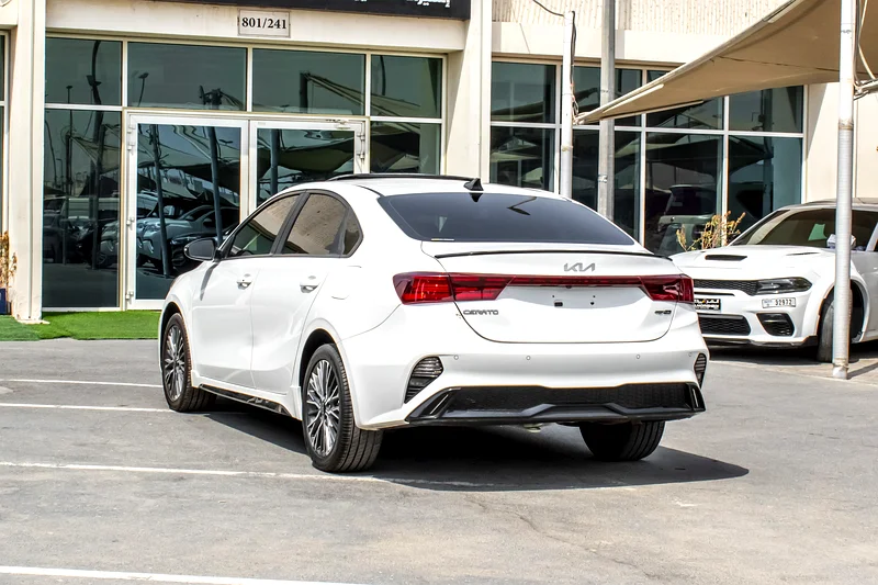Kia Cerato GT Line 202263398620160129113