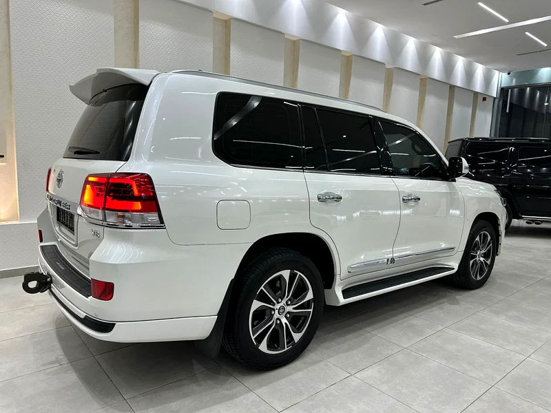 Toyota Land Cruiser GXR Grand Touring 4.6L V8, 2020 Model, GCC Specification, Very Good Condition63399949735042113