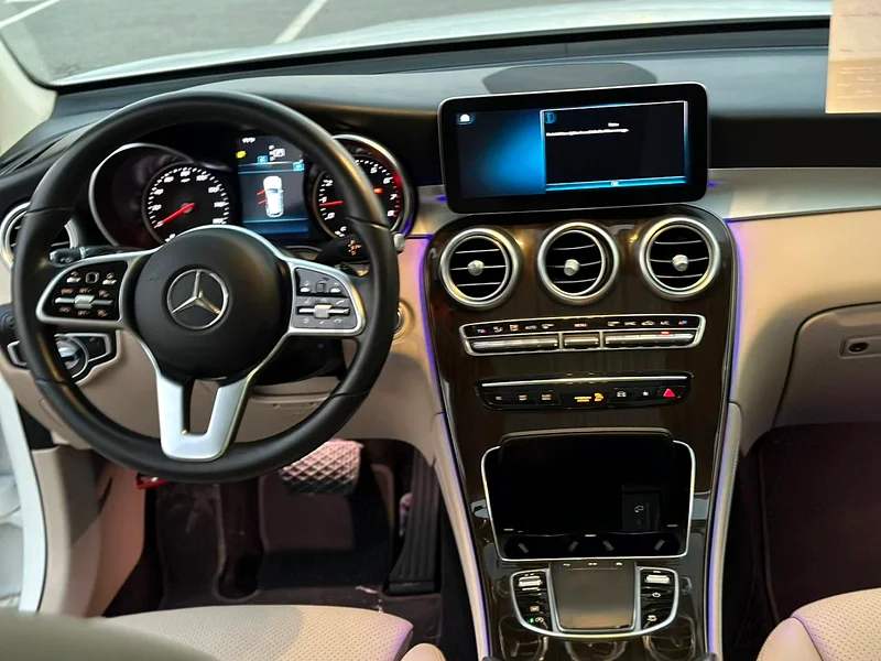 GLC 300، كماليات، أبيض/بيج، 2020.63399925609859114