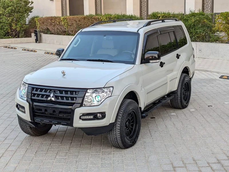 MITSUBISHI PAJERO 2020 GLS V6 3.8L GCC IN EXCELLENT CONDITION63398586748674111