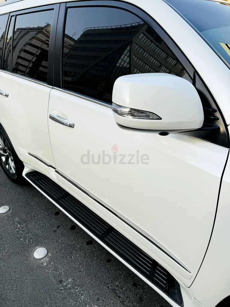 VERY NEAT AND CLEAN CAR JUST BAY AND DRIVE EVERYTHING IS GOOD WORKING CONTACT BY CALL OR WHATSAPP63406918397442111