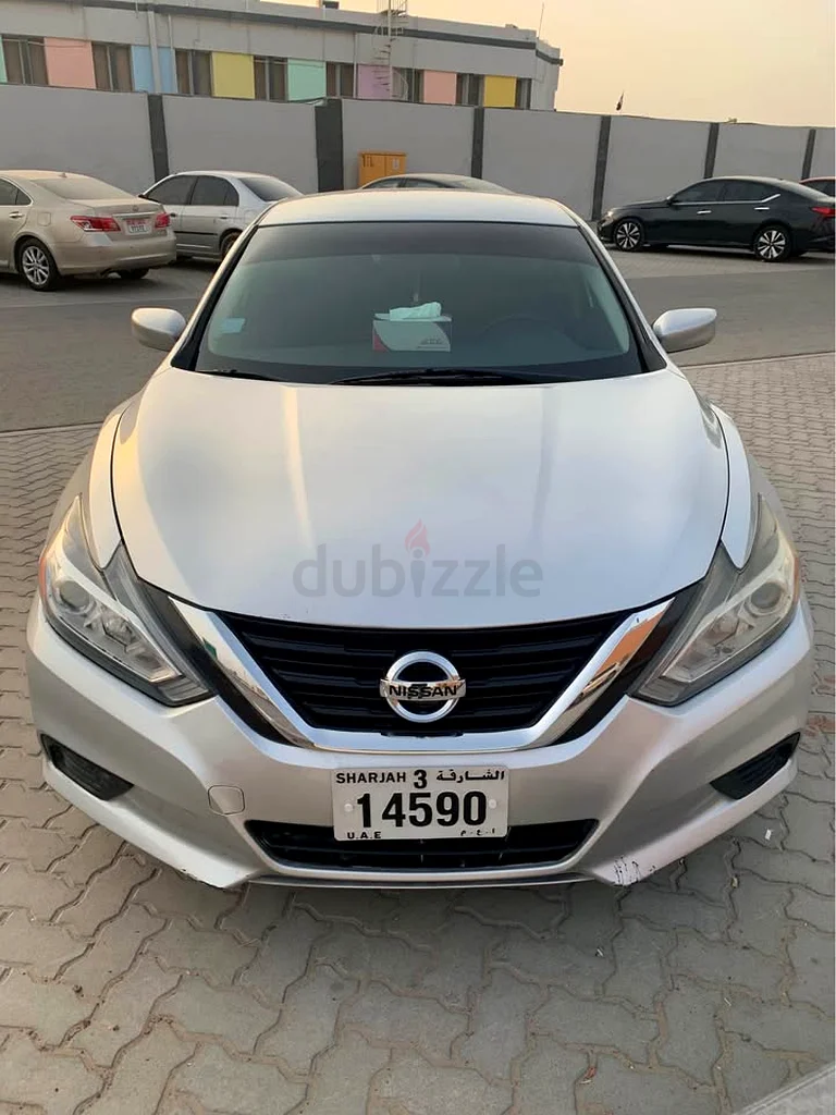 Nissan Altima 2017 model (Price negitiable)633999685382421123