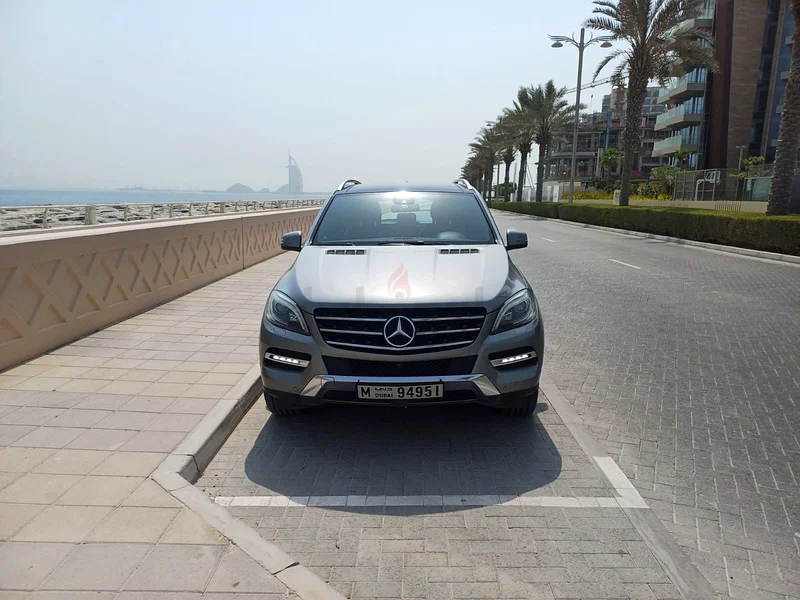 Exceptional Specifications Mercedes Benz ML350 (2014 Model)  
Grey Color, GCC Specifications, Fully Loaded, Soft Close63403707066369112