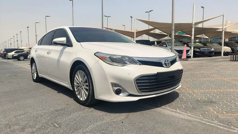 Toyota available in GCC with full options63402408325377111