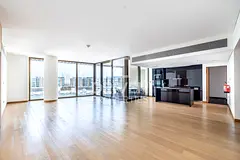 Spacious High Floor Apt with Full Marina View