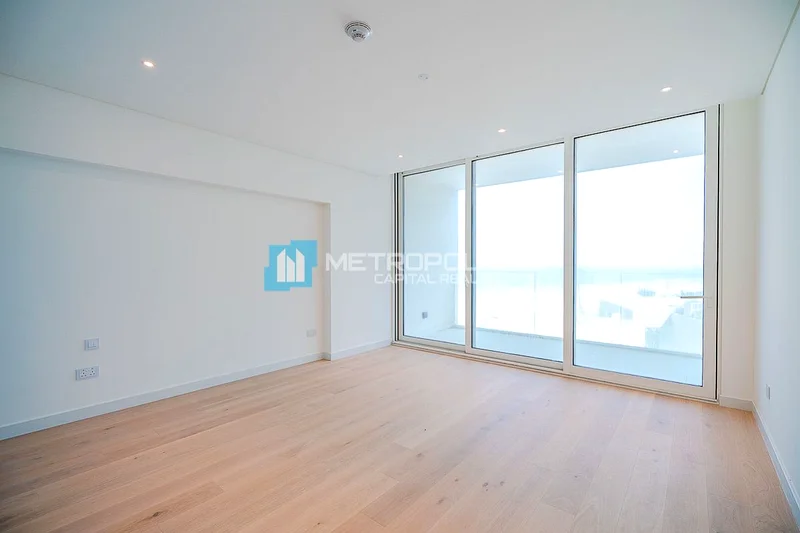 Full Sea View|2BR+Balcony|Beachfront|Pool And Gym63852185556097113