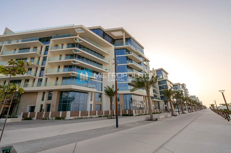 Full Sea View|2BR+Balcony|Beachfront|Pool And Gym63852185556097110
