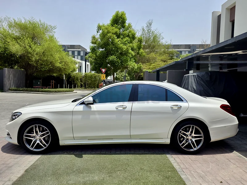 مرسيدس بنز S400 هايبرد – أبيض / بيج – 100,000 كم – حالة ممتازة63399932954625112