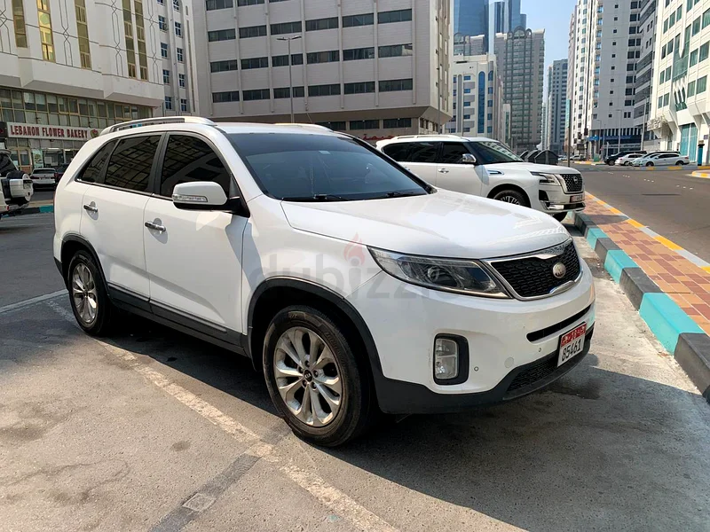 Kia sorento 2014 model Good condition car Abudhabi63398629018241111