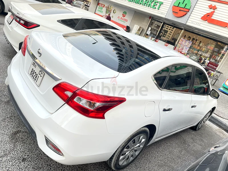 Nissan sentra 201763412538209538113
