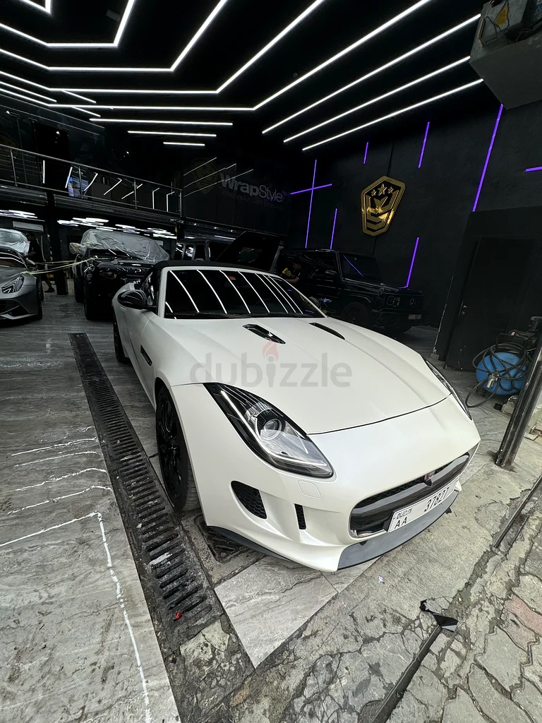 Jaguar F Type V8S white convertible63398482197250112