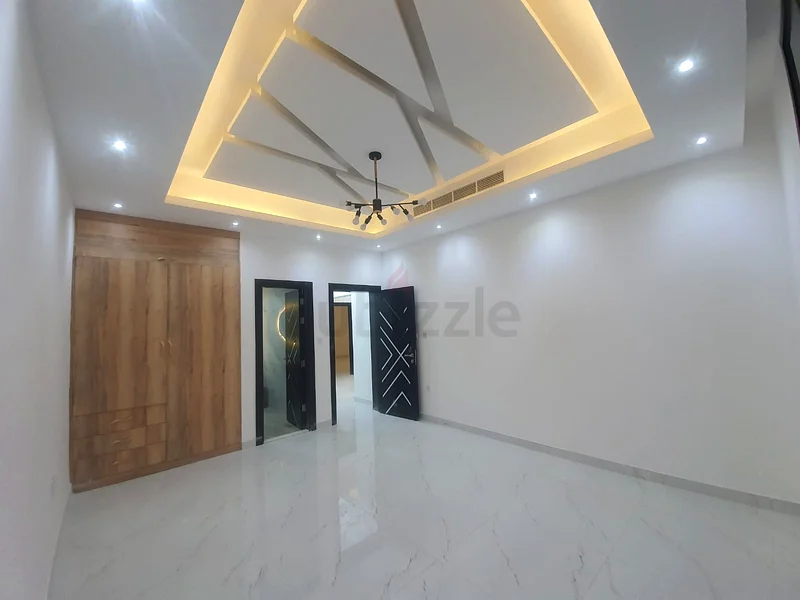 إيجار عاجل 5 غرف نوم رئيسية | فيلا واسعة | مباشرة من المالك | تكييف مركزي63720142097666113