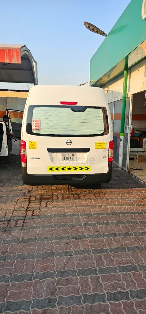 Nissan Urvan 2022 GCC with chiller - Low KM63412537101186113