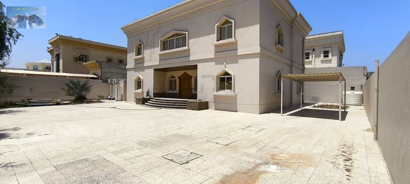 بسعر خاص للإيجار السنوي في عجمان - فيلا واسعة في الجرف 2 مع مساحة ممتازة وتشطيبات فاخرة63715025012993111