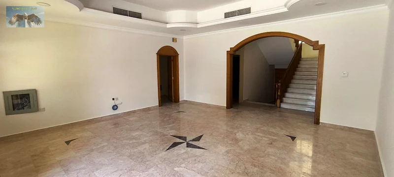 بسعر خاص للإيجار السنوي في عجمان - فيلا واسعة في الجرف 2 مع مساحة ممتازة وتشطيبات فاخرة63715025012993110