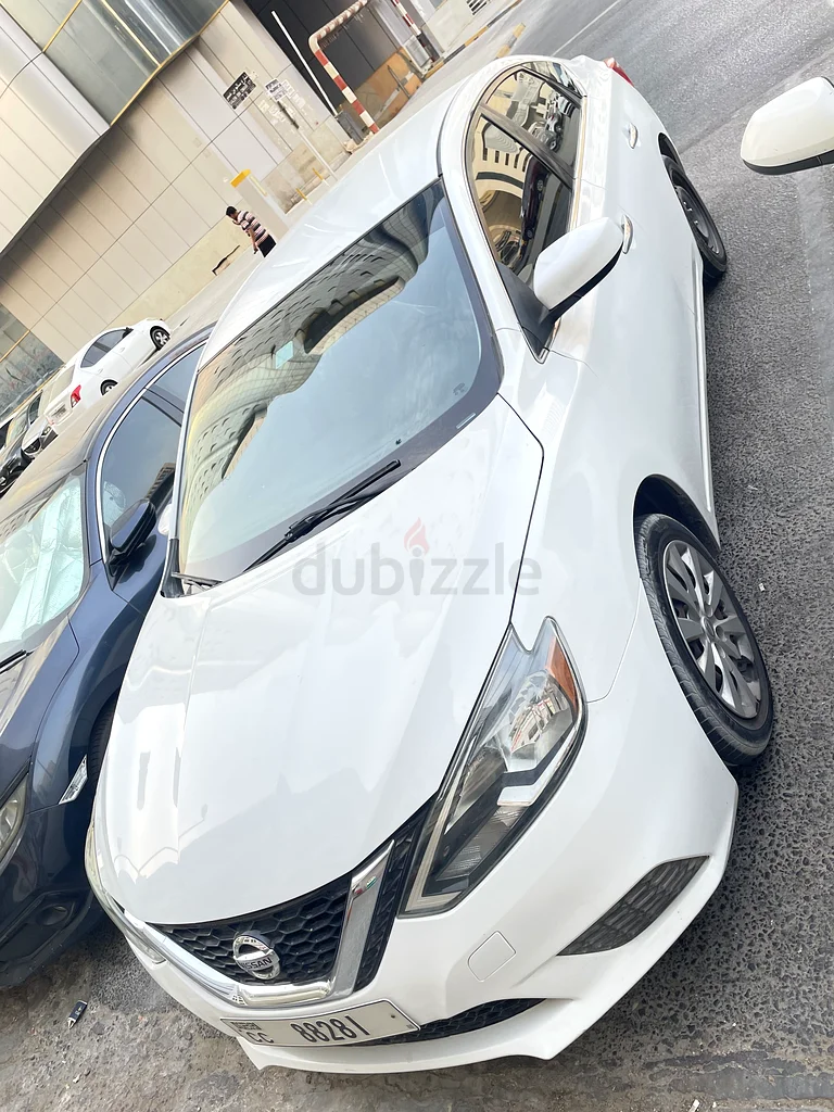 Nissan sentra 201763412538209538112