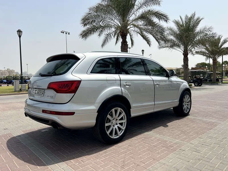 GCC SPECS AUDI Q7 S-LINE63398614954754113