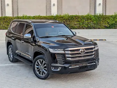 TOYOTA LAND CRUISER 2014 FACELIFTED 2025 WITH INTERIOR AND EXTERIOR V6 4.0L IN EXCELLENT CONDITION