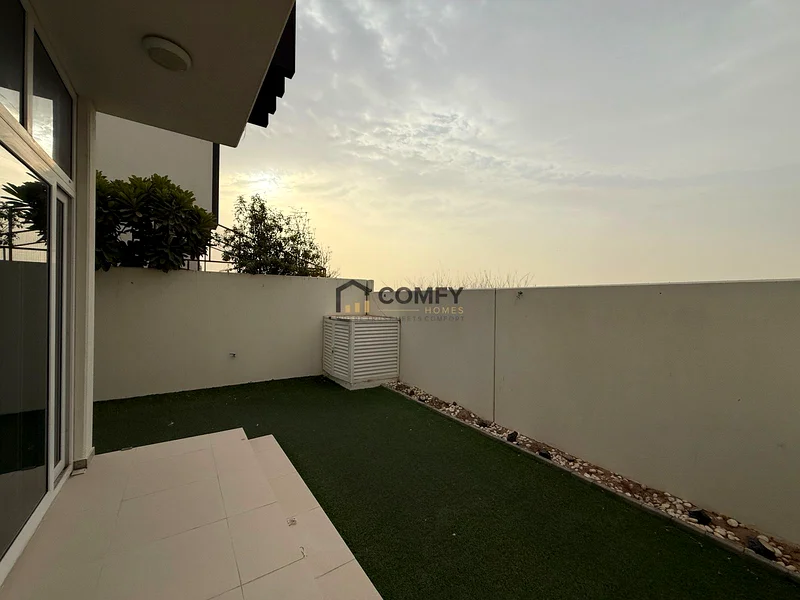 3BED+Maid room| Single Row| Corner Unit63741153534594113