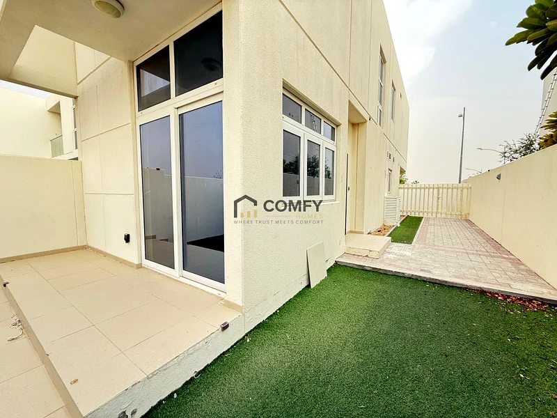 3BED+Maid room| Single Row| Corner Unit63741153534594111