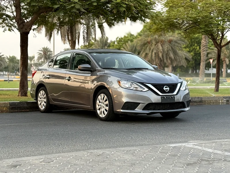NISSAN SENTRA 2017 model, fully equipped, very clean car63412538313985114
