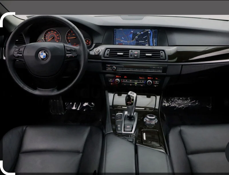 BMW 528i excellent condition63405489217153112